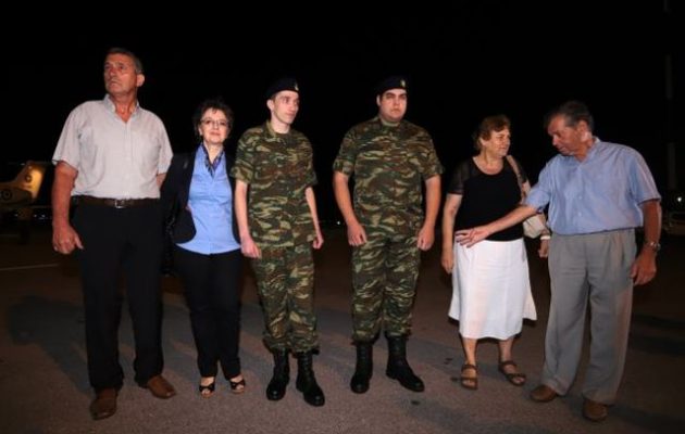Γιατί απελευθερώθηκαν τώρα οι Έλληνες στρατιωτικοί – Η διεθνοποίηση της υπόθεσης και το «στρίμωγμα» Ερντογάν