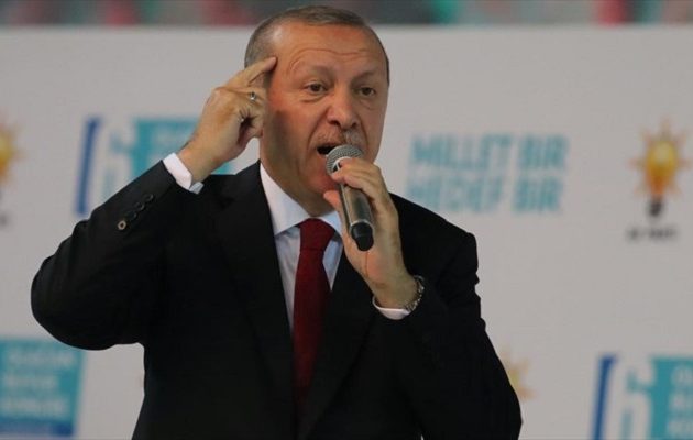 «Φαφλατάς» Ερντογάν: Θα «αντικρούσω» όσους παίζουν «παιχνίδια» με την οικονομία της χώρας (βίντεο)