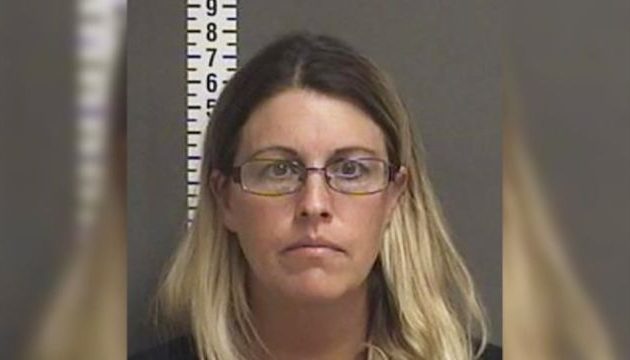 Σάλος στις ΗΠΑ: Την φώναζαν χαϊδευτικά «Κιμ Καρντάσιαν» – Αποπλανούσε γυμνασιόπαιδα