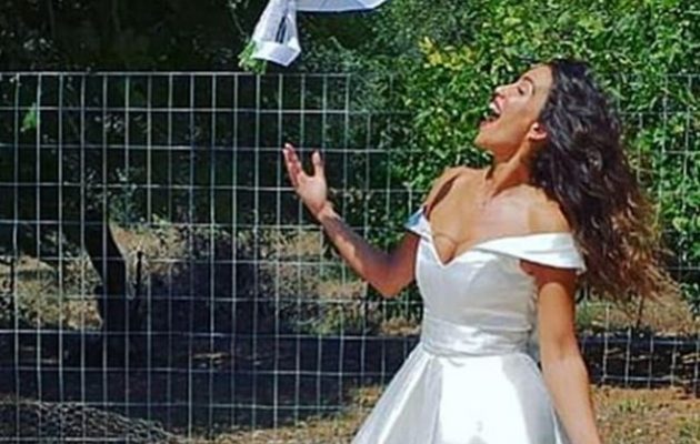 Η Στικούδη… παντρεύτηκε – Δείτε πού φωτογραφήθηκε με το νυφικό της (φωτο)