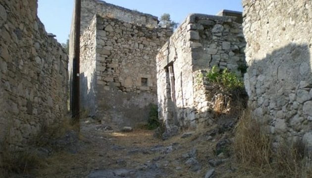 Πωλείται εγκαταλελειμμένο χωριό – Θέλουν να το μετατρέψουν σε τουριστικό οικισμό