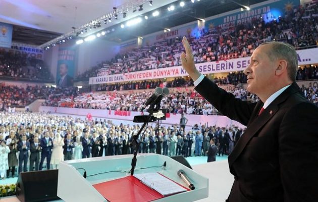 «H Τουρκία στα πρόθυρα της κατάρρευσης» γράφει ο Γερμανικός Τύπος πριν την επίσκεψη Ερντογάν