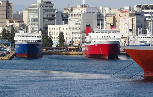 Έληξε η απεργία της ΠΝΟ – Κανονικά τα δρομολόγια των πλοίων – Τι είπε ο Κουβέλης