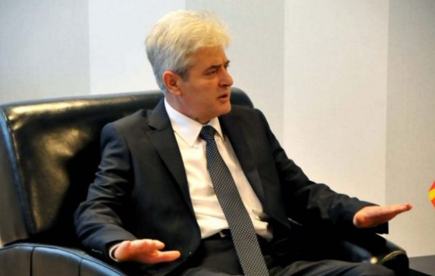 Ο ηγέτης του μεγαλύτερου αλβανικού κόμματος στα Σκόπια υπέρ της Συμφωνίας των Πρεσπών