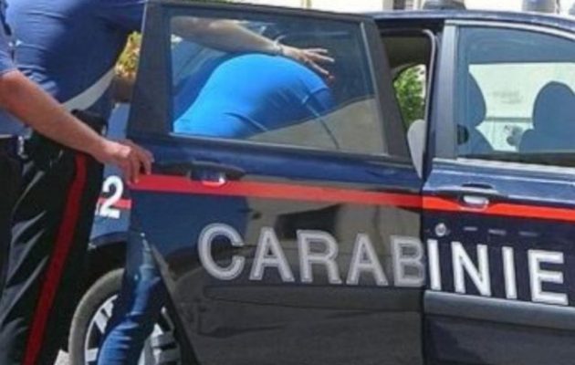 Ιταλία: Οικιακή βοηθός μαχαίρωσε τέσσερις – Μια γυναίκα υπέκυψε στα τραύματά της