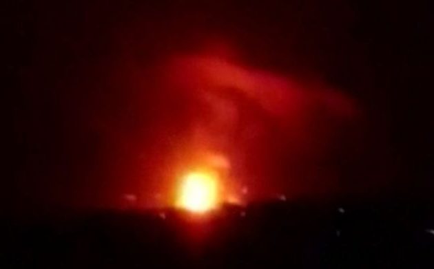 Σύγχυση για το τι συνέβη μετά από ισχυρή έκρηξη σε στρατιωτικό αεροδρόμιο κοντά στη Δαμασκό