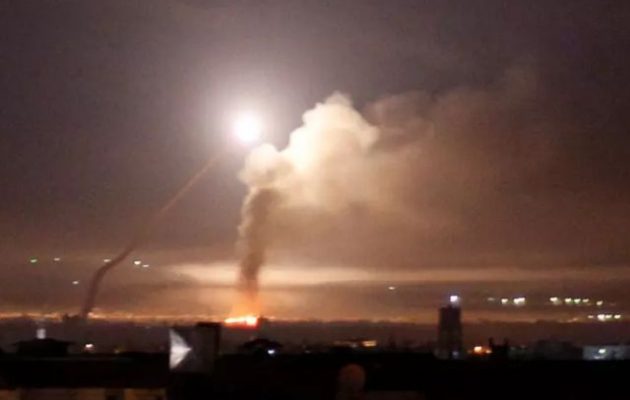 Το Ισραήλ εξαπέλυσε πυραυλική επίθεση κατά του αεροδρομίου της Δαμασκού, λένε οι Σύροι