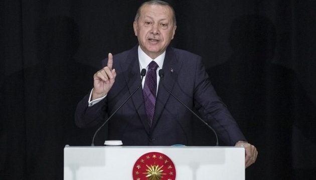 Απελπισμένος ο Ερντογάν ικετεύει Αμερικανούς επιχειρηματίες να επενδύσουν στην Τουρκία