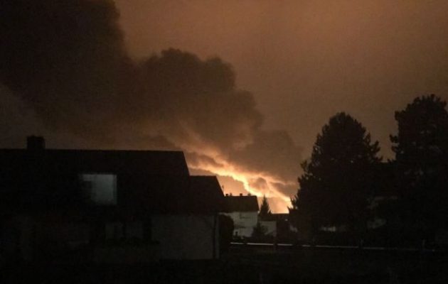 Έκρηξη σε διυλιστήριο στη Γερμανία τα ξημερώματα (βίντεο)