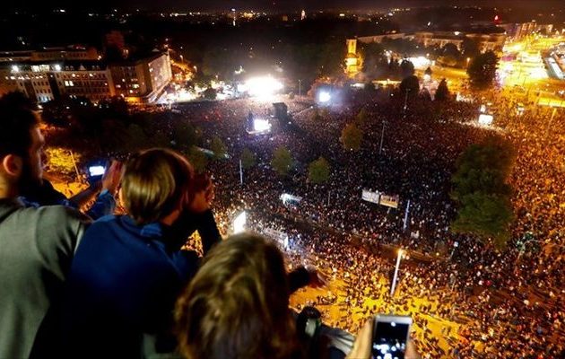 Ανησυχώ για την κατάσταση στην ανατολική Γερμανία, λέει σοσιαλδημοκράτης του SPD