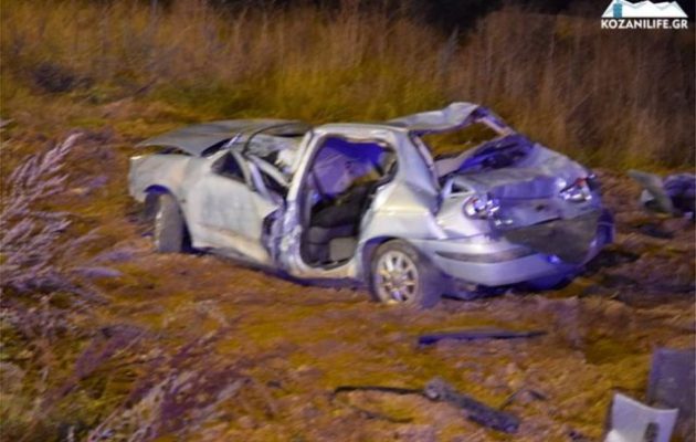 Σοκ: Πενταμελής παρέα ενεπλάκη σε φονικό τροχαίο στην Κοζάνη – Νεκροί τρεις νεαροί (φωτο+βίντεο)