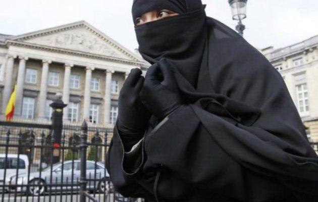 «Ανθρώπινο δικαίωμα» η μαντίλα λέει το Ευρωπαϊκό Δικαστήριο επιβραβεύοντας τον σκοταδισμό και τη θρησκοληψία