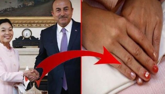 Απίστευτο: Δείτε τι σκέφτηκε η πρικίπισσα Ακίκο για να «τιμήσει» τον Τσαβούσογλου (φωτο)