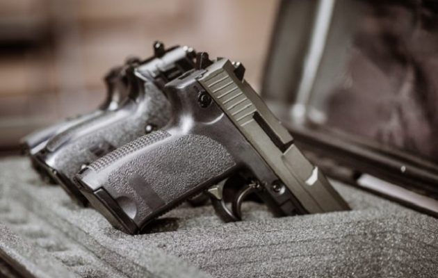 «Ναι» στην απαγόρευση της οπλοκατοχής λέει η πλειοψηφία των Καναδών