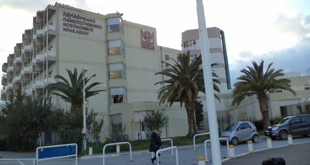 2χρονος κατάπιε κέρμα και του κόλλησε στον οισοφάγο