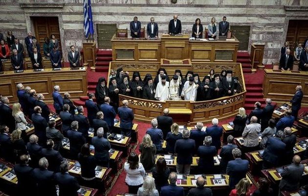 Άνοιξαν οι εργασίες της νέας κοινοβουλευτικής περιόδου στη Βουλή