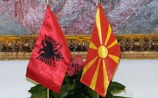 Αλβανικοί κύκλοι επιμένουν η ΠΓΔΜ να γίνει ομοσπονδία – «Έτσι θα στεριώσει καλύτερα»