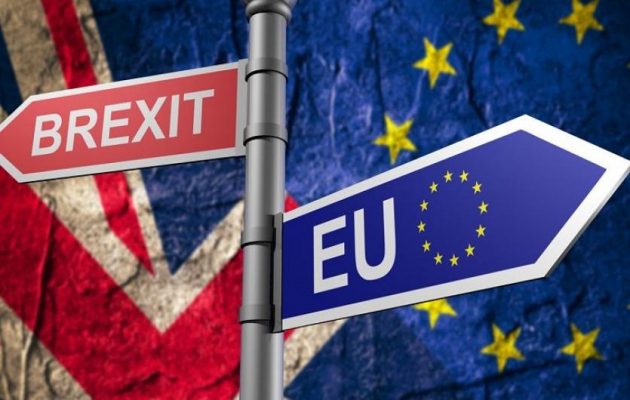 Δεν έχει επιτευχθεί συμφωνία για το Brexit – Ενημερώθηκαν οι πρεσβευτές των «27»