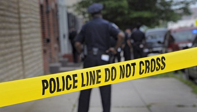 Σκότωσε τη φίλη του και τον γιο της γιατί δεν τον άφηναν να δει ποδόσφαιρο