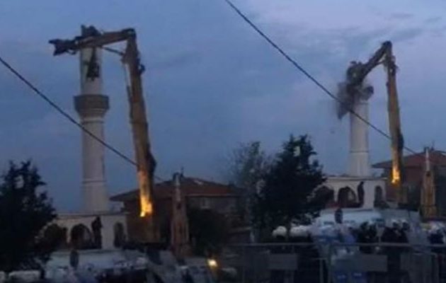Γκρέμισαν τζαμί στην Κωνσταντινούπολη – Το οικόπεδό του με θέα τον Βόσπορο θα το πάρει ο εμίρης του Κατάρ