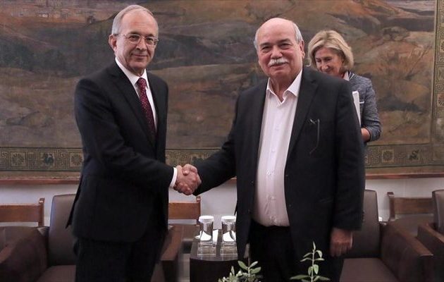 Τι είπε ο Βούτσης στον απερχόμενο πρέσβη της Τουρκίας