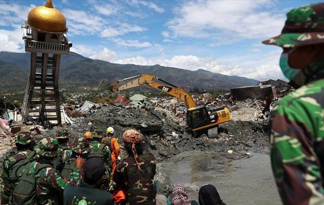 Το τσουνάμι «ξεκλήρισε» την Ινδονησία: 2.000 νεκροί και 5.000 αγνοούμενοι!
