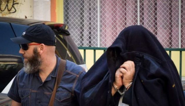 «Κουκουλωμένος» στον ανακριτή ο καθηγητής του ΤΕΙ Σερρών που ζητούσε μίζες και ερωτικές χάρες