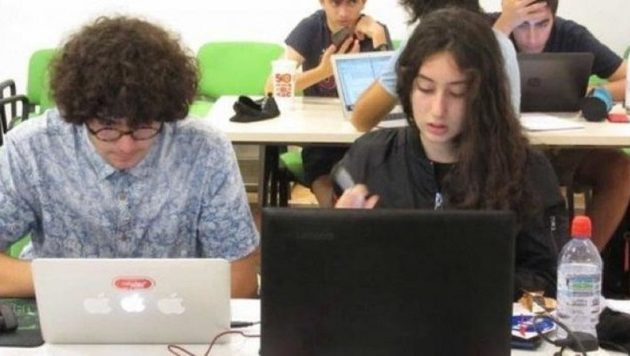 Πρώτο βραβείο της NASA σε δύο 14χρονους Κυπρίους