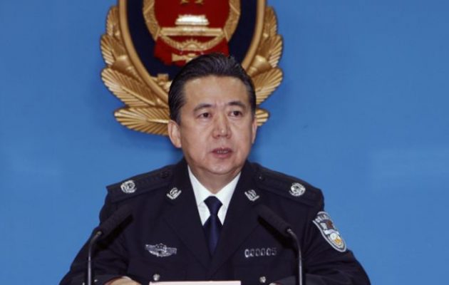 Συνεχίζεται το μυστήριο με τον «χαμένο» πρόεδρο της Ιντερπόλ – Υπέβαλλε την παραίτησή του