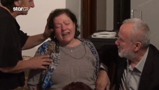 Αλβανοί Αστυνομικοί στη μητέρα του Κατσίφα: «Είσαι Αλβανίδα;» – «Όχι είμαι Ελληνίδα» – Τότε τη χτύπησαν με ένα κοντάρι