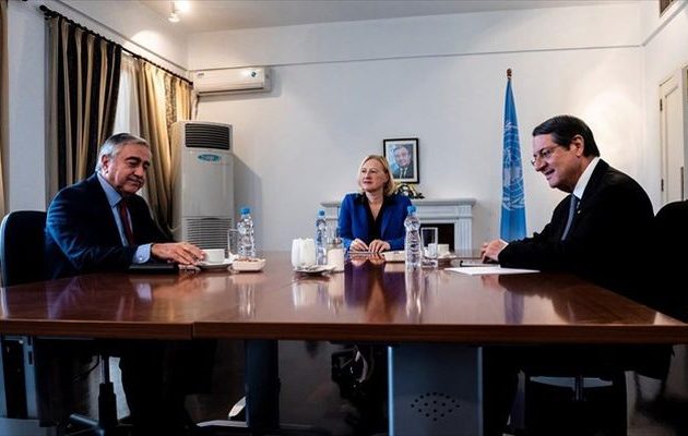 Ποια απόφαση πήραν Αναστασιάδης και Ακιντζί στη συνάντησή τους