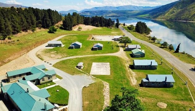 Πωλείται ένα ολόκληρο χωριό στη Ν. Ζηλανδία για 2,8 εκατ. δολάρια (βίντεο)