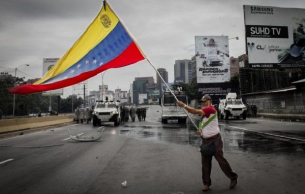 Στο 1.370.000% ο πληθωρισμός της Βενεζουέλας μέχρι το τέλος του 2018