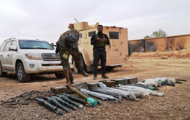 Ένα ολόκληρο οπλοστάσιο της οργάνωσης Ισλαμικό Κράτος πήραν λάφυρα οι Κούρδοι (βίντεο)