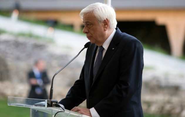 Μήνυμα Παυλόπουλου: Να υπερασπιστούμε το κοινωνικό κράτος γιατί το «αυγό του φιδιού» επωάζεται