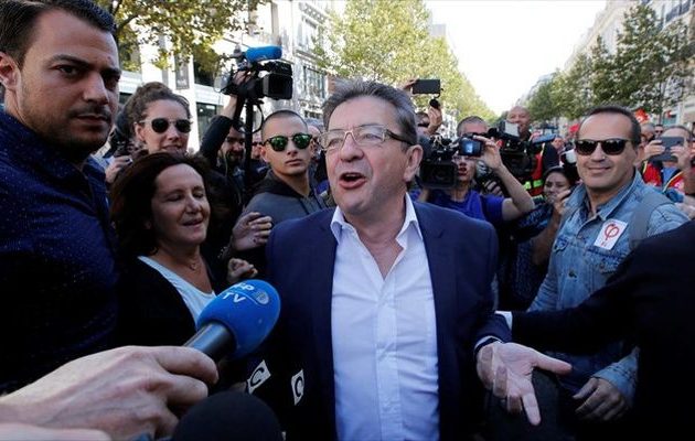 Μπήκαν για έρευνες στο σπίτι του Μελανσόν στη Γαλλία – Τι ψάχνουν