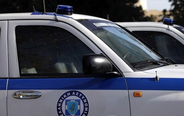 Τηλεφώνημα για βόμβα στην Πανεπιστημίου έξω από το Νομισματικό Μουσείο