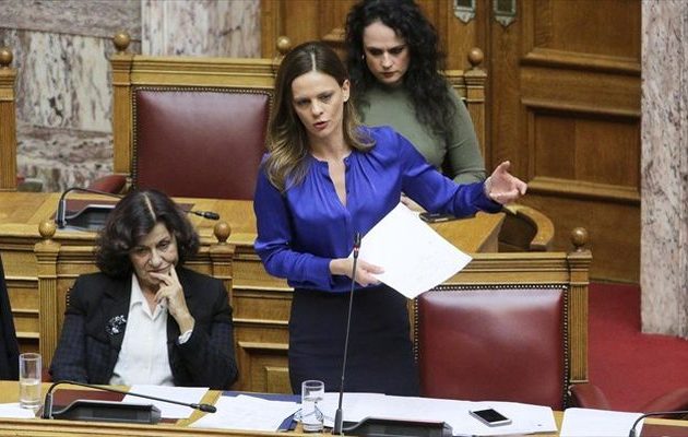 Κατατέθηκε η τροπολογία για το νέο υπολογισμό στις ασφαλιστικές εισφορές – Τι αλλάζει