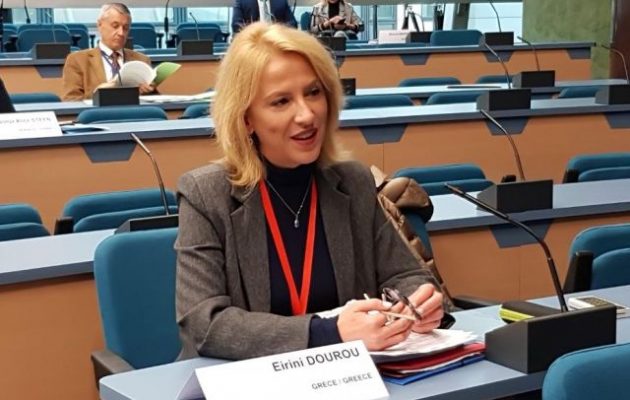 Μέτωπο εσωτερικής και εξωτερικής αλληλεγγύης για την αντιμετώπιση του μεταναστευτικού πρότεινε η Δούρου