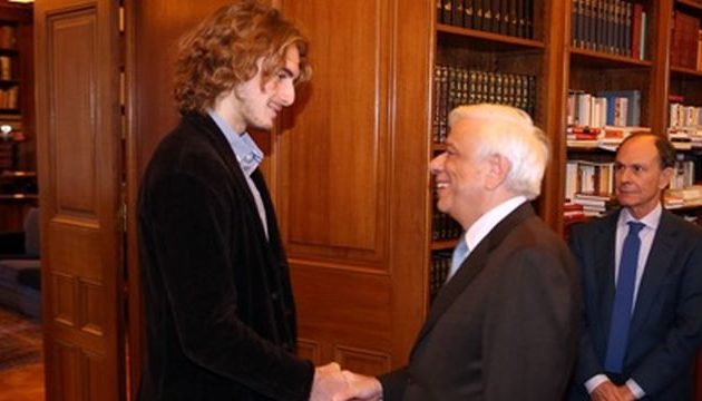 Στο Προεδρικό ο Στέφανος Τσιτσιπάς: Νιώθω υπερήφανος που παίζω για τα ελληνικά χρώματα