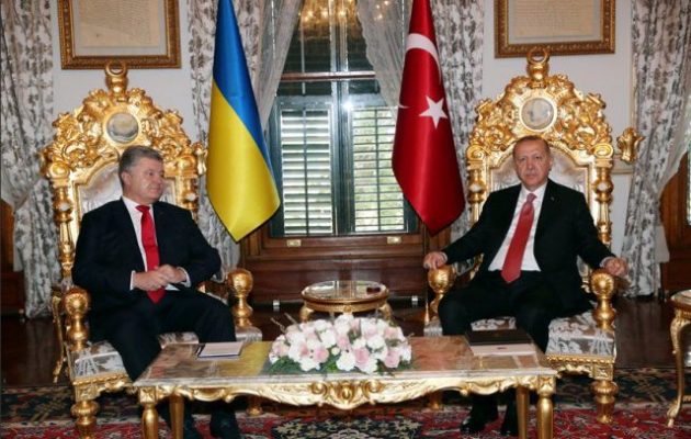 Ο Ερντογάν διαβεβαίωσε ότι δεν θα αναγνωρίσει ποτέ την «παράνομη προσάρτηση» της Κριμαίας