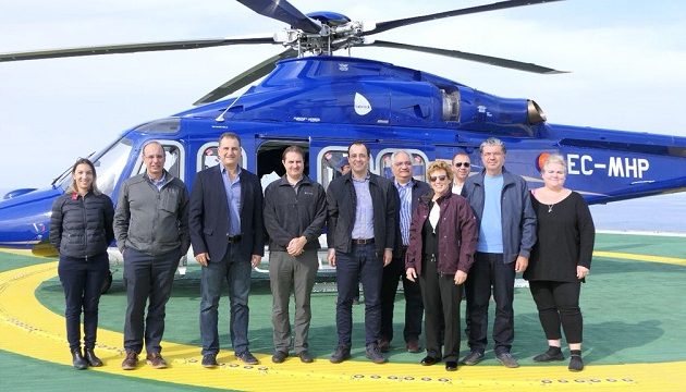 Ηχηρό μήνυμα στην Άγκυρα: Κύπριοι υπουργοί και πρέσβειρα των ΗΠΑ στη γεώτρηση της ΕxxonMobil