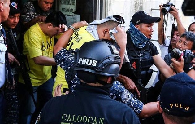Δικαστική απόφαση-«χαστούκι» για τον Ντουτέρτε στις Φιλιππίνες – Καταδικάστηκαν αστυνομικοί για φόνο