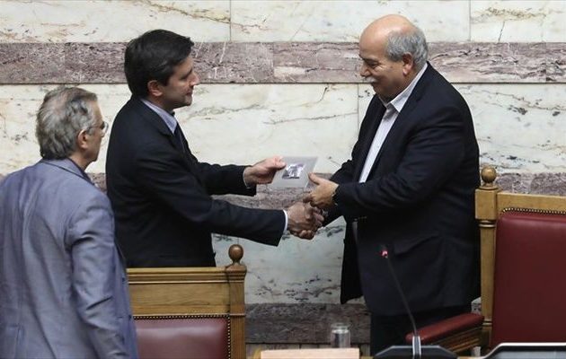 Κατατέθηκε στη Βουλή ο κρατικός προϋπολογισμός του 2019