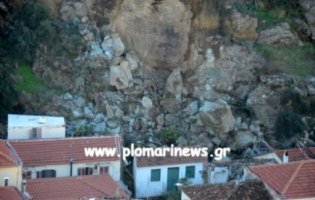 Τρόμος στη Λέσβο: Διαλύθηκαν σπίτια από κατολίσθηση βράχων (βίντεο)