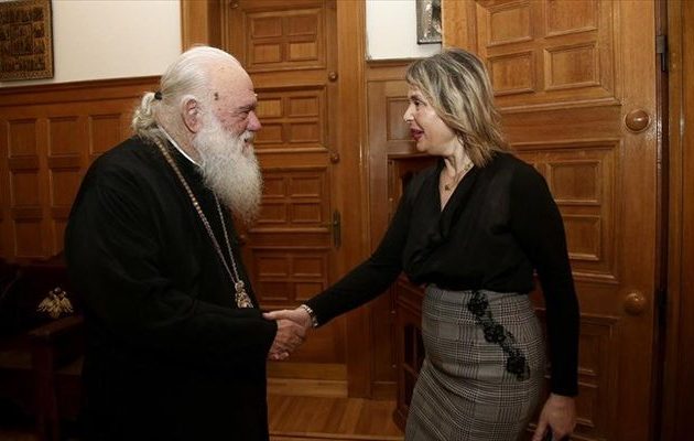Συνάντηση Ιερώνυμου-Παπακώστα στην Αρχιεπισκοπή Αθηνών – Τι είπαν
