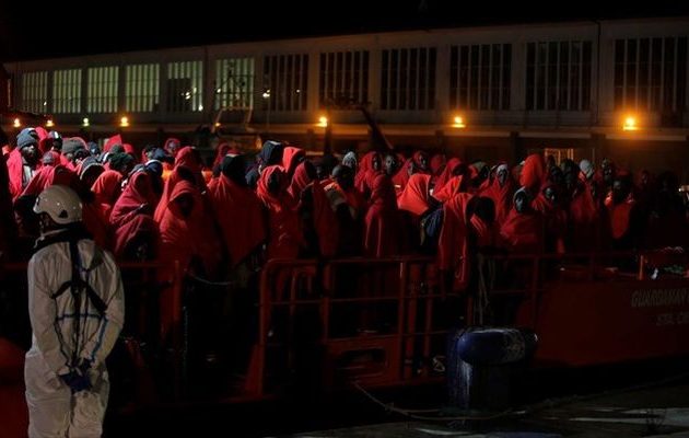 Τουλάχιστον 560 μετανάστες διασώθηκαν στα νότια της Ισπανίας – Τρεις νεκροί