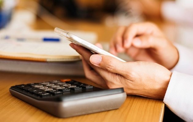 Ψαλίδι έως 50% για παλαιά χρέη στα Ταμεία – Ποιους αφορά