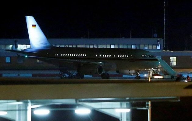 Πού αποδίδουν οι Γερμανοί τη βλάβη στο αεροσκάφος της Μέρκελ