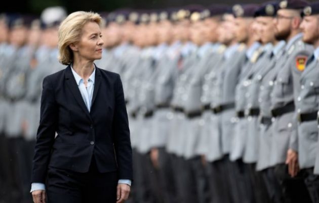 Το μεγάλο πάρτι 200 εκ. ευρώ της Ούρσουλας στο γερμανικό υπουργείο Άμυνας